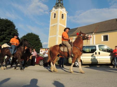 KNOBLEHARJEVO 2013 - Pohod Knobleharjeve konjenice 30
